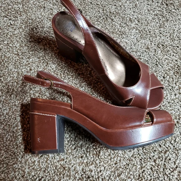 Rt 66 Heels - Picture 2 of 6